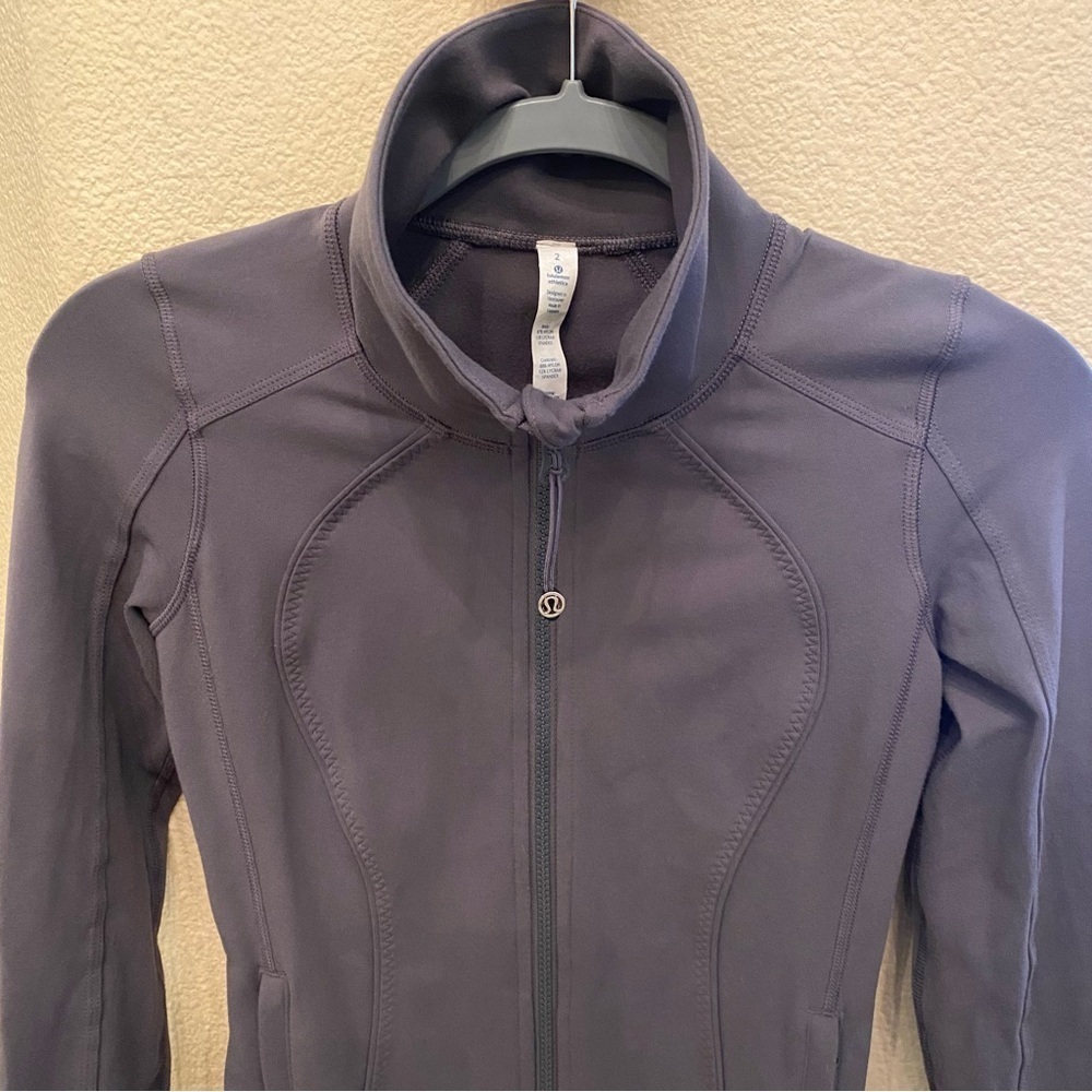 LULULEMON Women Gray Nice Asana Zipped Jacket Size 2 - Picture 2 of 8